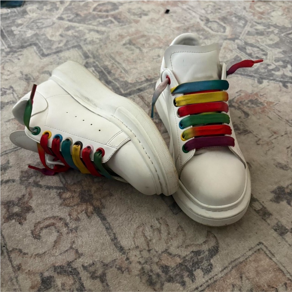 Alexander McQueen White Sneakers with Multicolor Laces - Picture 5 of 5